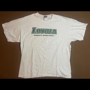 Vintage NCAA LOYOLA Women’s Basketball Final Four T-Shirt Size XL USA Two side